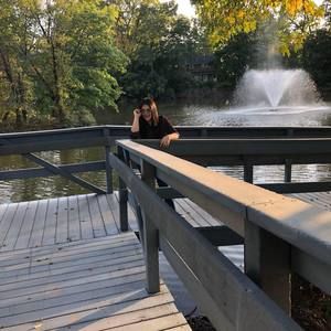 Meet your Posher, Paola